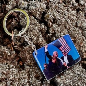 Trump 2024 Never Surrender Keychain